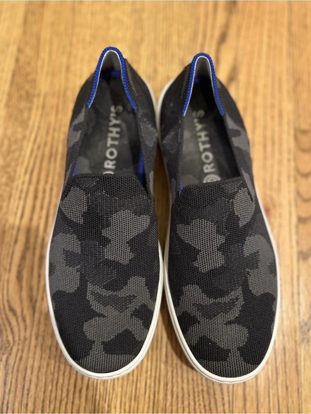 Rothy’s Original Slip On Sneaker Black Camo Womens 8 VGUC Stretchy Comfy